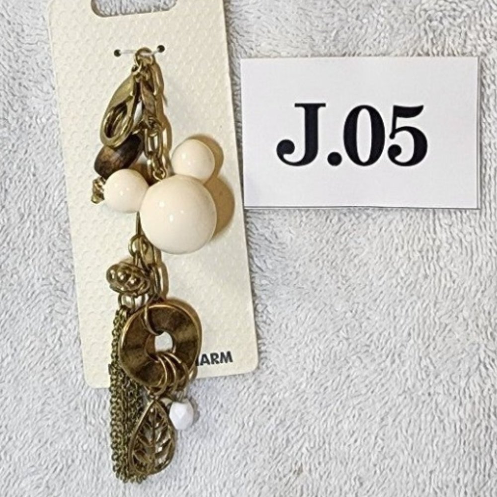 J.005- Disneyland Mickey Mouse beige ivory bag charm key chain